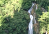瀑布氛围感出片手机拍照 遇到好的风景就要把它拍下来- 拍风景的意义，就是为了衬托你的美，-风景是背景，你才是镜头里的主角✨户外自由感约拍，#瀑布氛围感拍照 #户外出片 #兴义旅游 #约拍