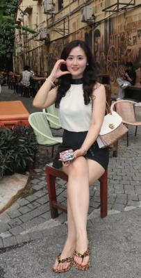 绿茵场：力与美的结合