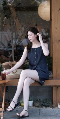夏日一抹蓝 #穿衣就要超舒适 #温柔穿搭 #我的日常 #ootdinspo #来拍照了 #不一样的蓝 #牛仔套装 #氛围感 #夏天的味道 #富士直出