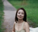 不被定义的午后，阳光、花香和一把折叠椅，就是全部的浪漫。 ​​​