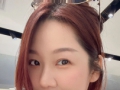 你说衣服好看还是我好看[害羞]