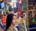 夜市灯火阑珊，书香伴我行。