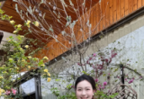 开衫配牛仔裤，显身材显年轻显气质