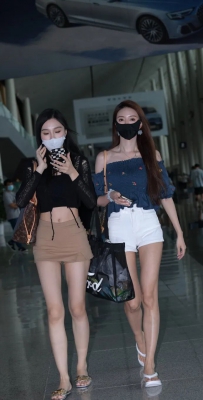 身材比例好的美女