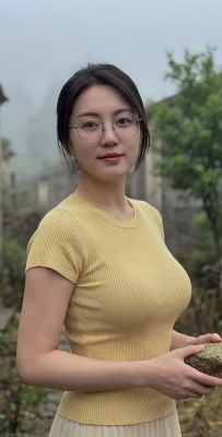 愿你眼里有光，心中有爱，一路春暖花开。