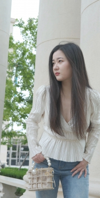 当天发挥得很精彩，微风拂面。为了不为难别人（把其他人P掉），就为难自己。