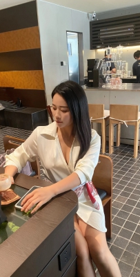 娱梗玩家：通勤穿搭｜简单舒适又不单调