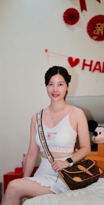 少女感满满的轻奢辣妹穿搭风格