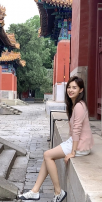 属于北京的美 红墙黄瓦，自带历史的美感，怎么看都看不腻～ #日常分享 #国子监 #多走走多看看 #夏季穿搭 关注